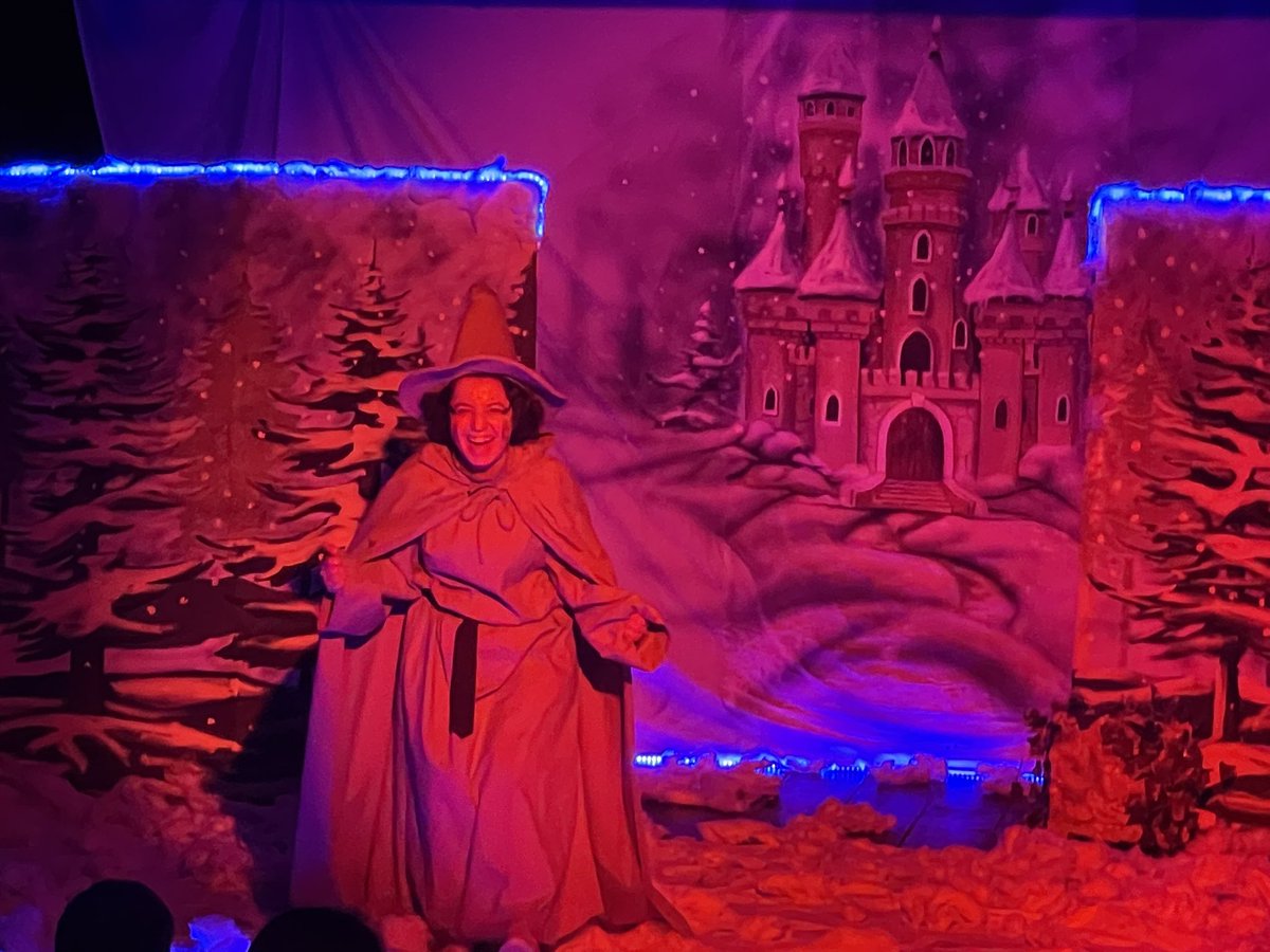 Çocuk oyunumuzun peömiyerinden.😊 🎭 <a href="/batmanyenisahne/">yenisahne</a> <a href="/yakup_selimogl/">Yakup Selimoğlu</a>