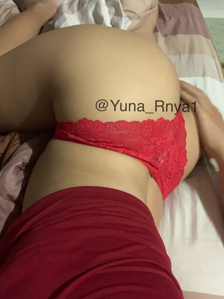 Yuna_Rnya1's tweet photo. Tiap abis legday butuh dipijet https://t.co/wAwbRsKtCD
