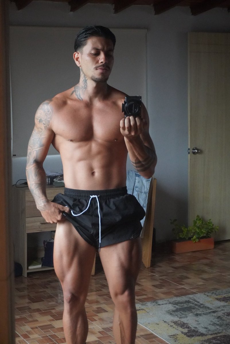 estebancossio_'s tweet photo. Tu cuerpo refleja tu nivel de disciplina https://t.co/jOmYR7Ysdj