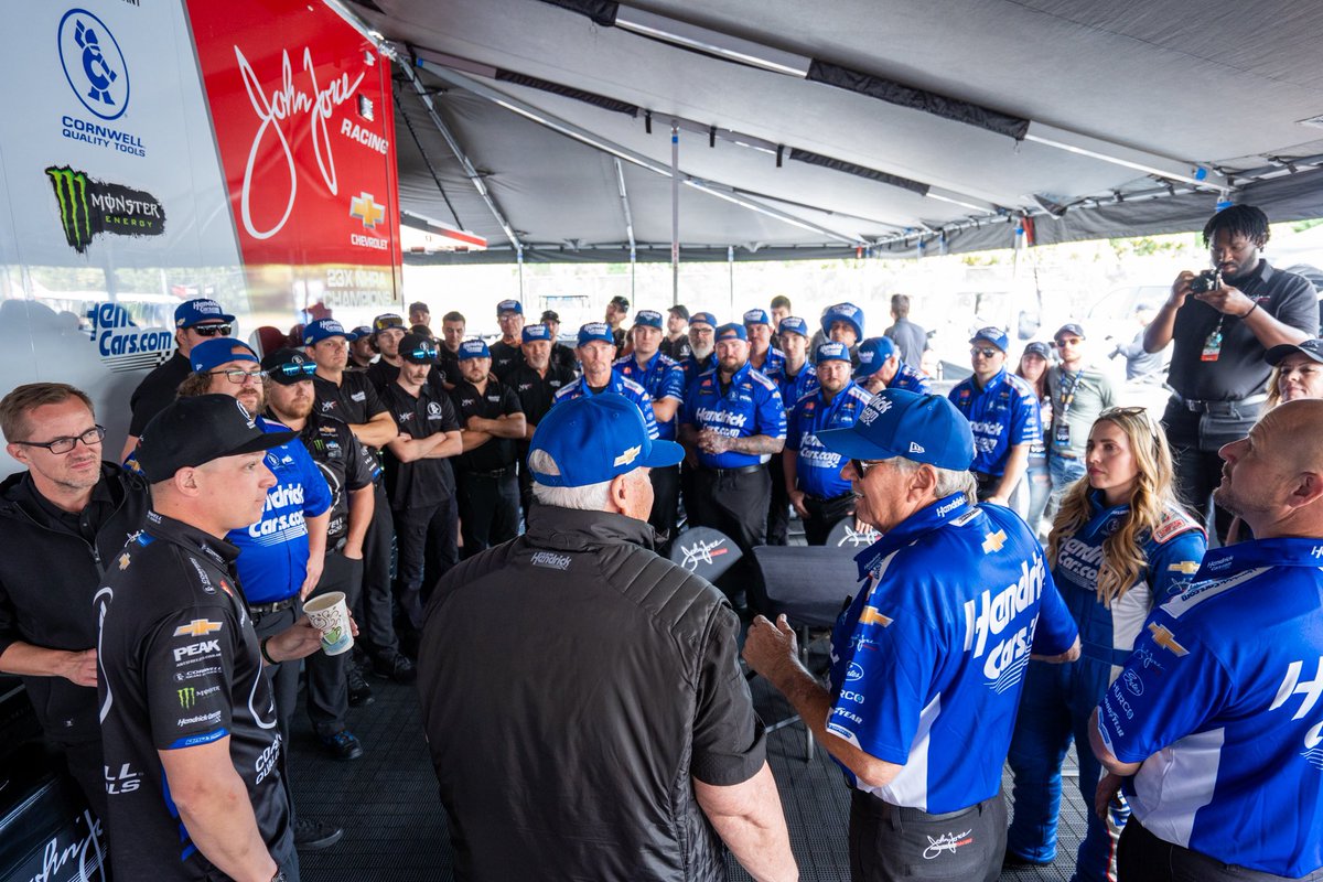 John Force Racing (@jfr_racing) on Twitter photo Ladies and Gentlemen...Mr. H is in the building aka The Pits☝️ Rick Hendrick came out to see everyone here in Charlotte! <a href="/HendrickCars/">Hendrick Automotive Group</a> #TeamChevy Ladies and Gentlemen...Mr. H is in the building aka The Pits☝️ Rick Hendrick came out to see everyone here in Charlotte! <a href="/HendrickCars/">Hendrick Automotive Group</a> #TeamChevy