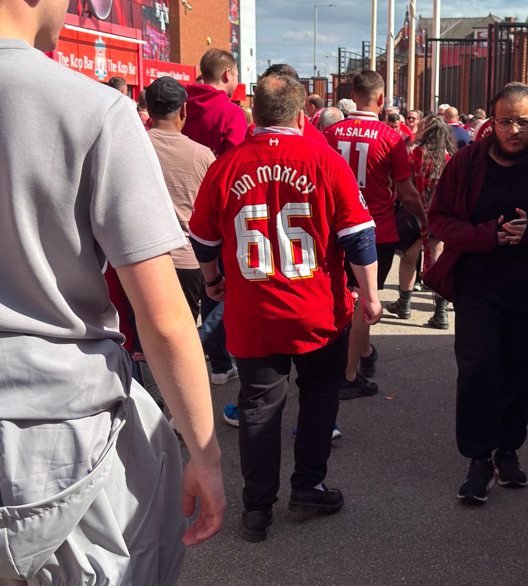 Ruined Football Shirts tweet media