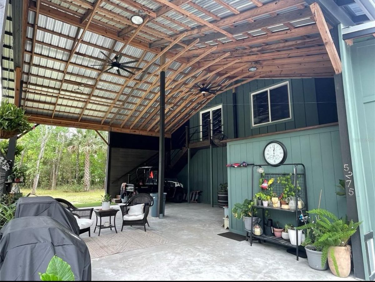 stealthwealthfl's tweet image. Sell Bitcoin to buy an amazing barndominium on 5 acres?