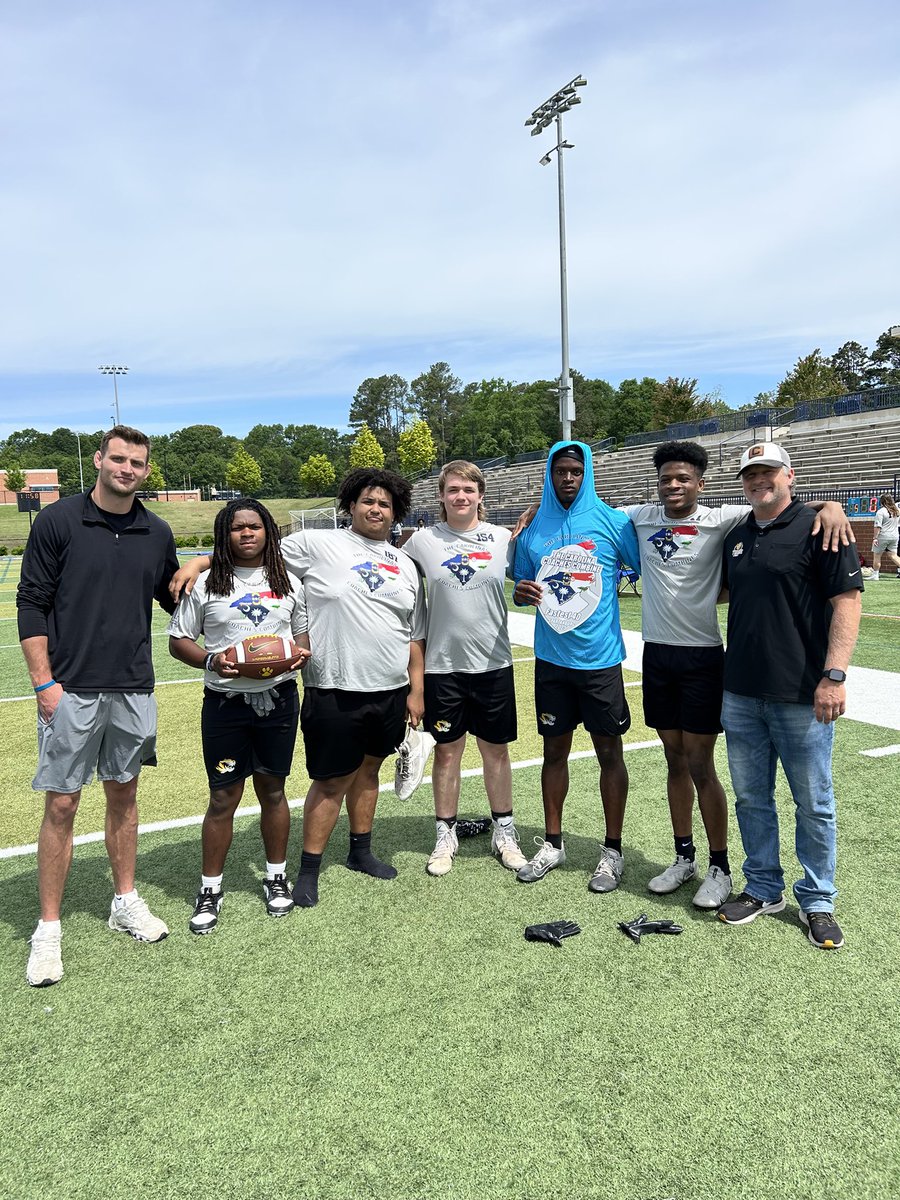 Our seniors had a great showing at the <a href="/CoachesCombines/">Carolinas Coaches Combine</a> this morning. <a href="/amiriacker14/">Amiri Acker 3⭐️</a> with the fastest 40 time there! <a href="/HattenKevin5/">Kevin hatten</a> <a href="/nyterriousG/">Nyterrious Geer</a> <a href="/malakigraydon75/">Malaki graydon</a> <a href="/williamhwebb07/">William Webb</a>