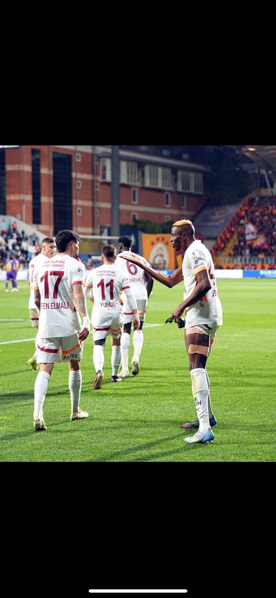 Sevgilerle… 💛❤️ <a href="/GalatasaraySK/">Galatasaray SK</a>