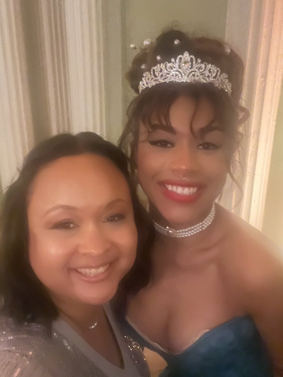 Courtney Hagans tweet media