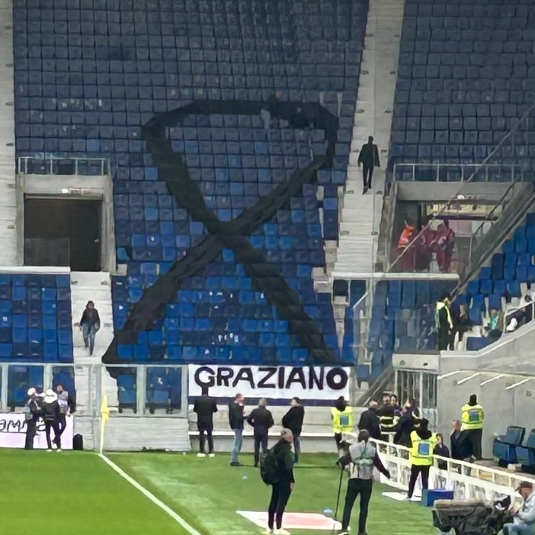 nandopagliara's tweet photo. Lecce #atalantalecce #seriatim #legatoria #rispetto #ATALANTA #Lecce. https://t.co/fWHXIBtMmE