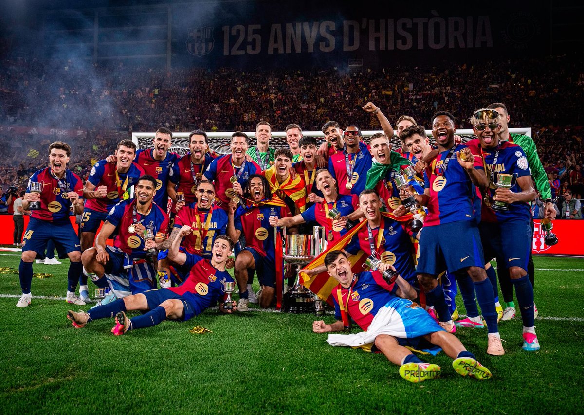 FerranTorres20's tweet image. Qué gran noche! CAMPEONESSSS! 🦈🏆