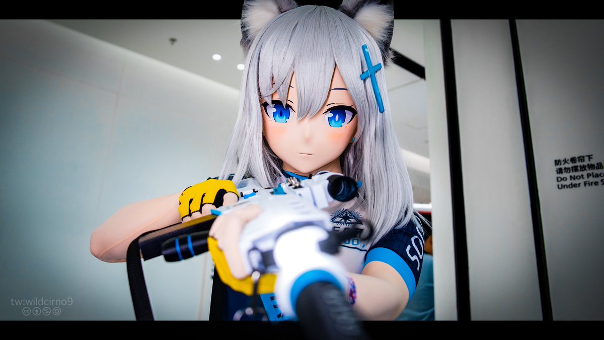 嗯，钱钱，交出来

感谢📷 <a href="/deathgtrs/">一此</a> 

#BlueArchive #砂狼シロコ #砂狼白子 #kigurumi #着ぐるみ