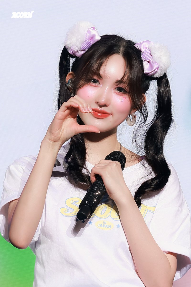 Acorn_GAEUL's tweet image. 250426 #IVE #아이브 #GAEUL #가을 #秋天