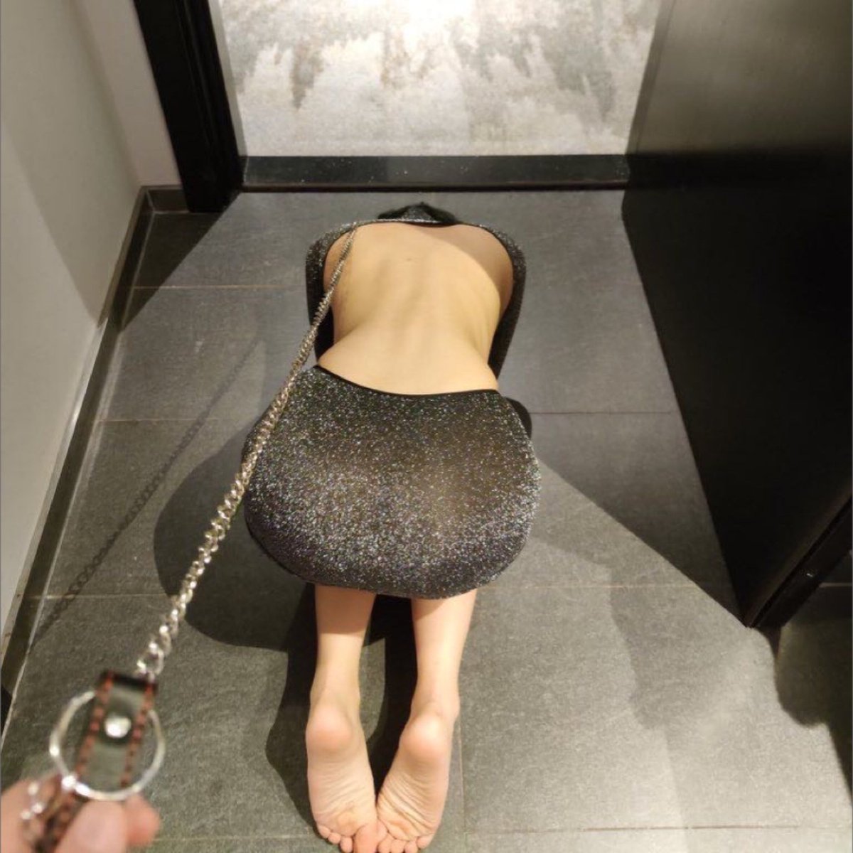 做母狗也一定要做最美、最骚的那一条！
#恋臭 #剧情 #女神婊 #臭脚 #羞辱 #文爱 #反差婊 #舔屁眼 #包皮垢 #女M #健身婊 #反差婊 #肥爹 #舔脚 #精液 #雌竞