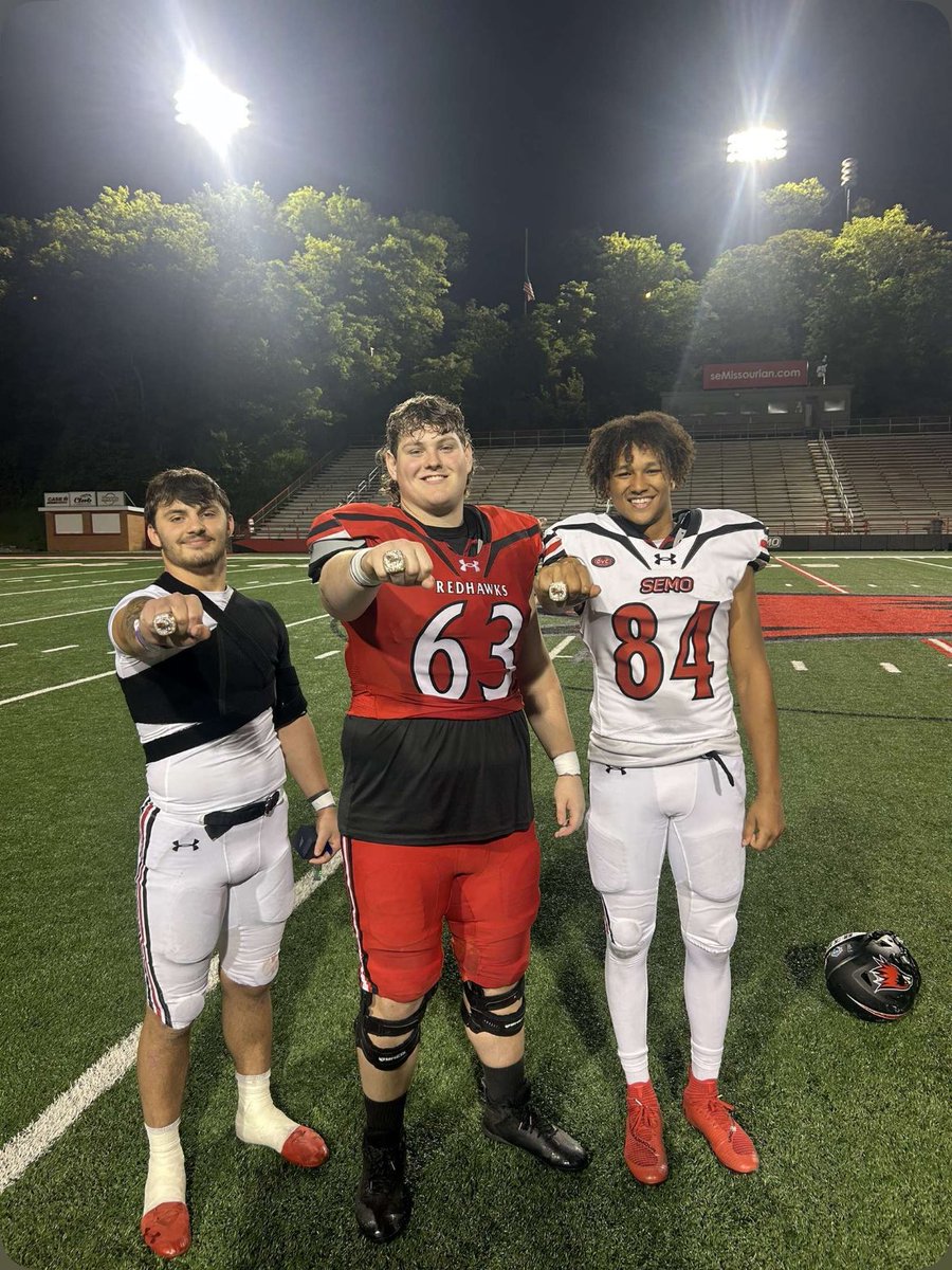 Conference Championship rings for Seckman Football alums! <a href="/ColeRuble/">Cole Ruble</a> Zach Hudson, and <a href="/ajwestervelt15/">anthony westervelt</a> Congrats gentleman!