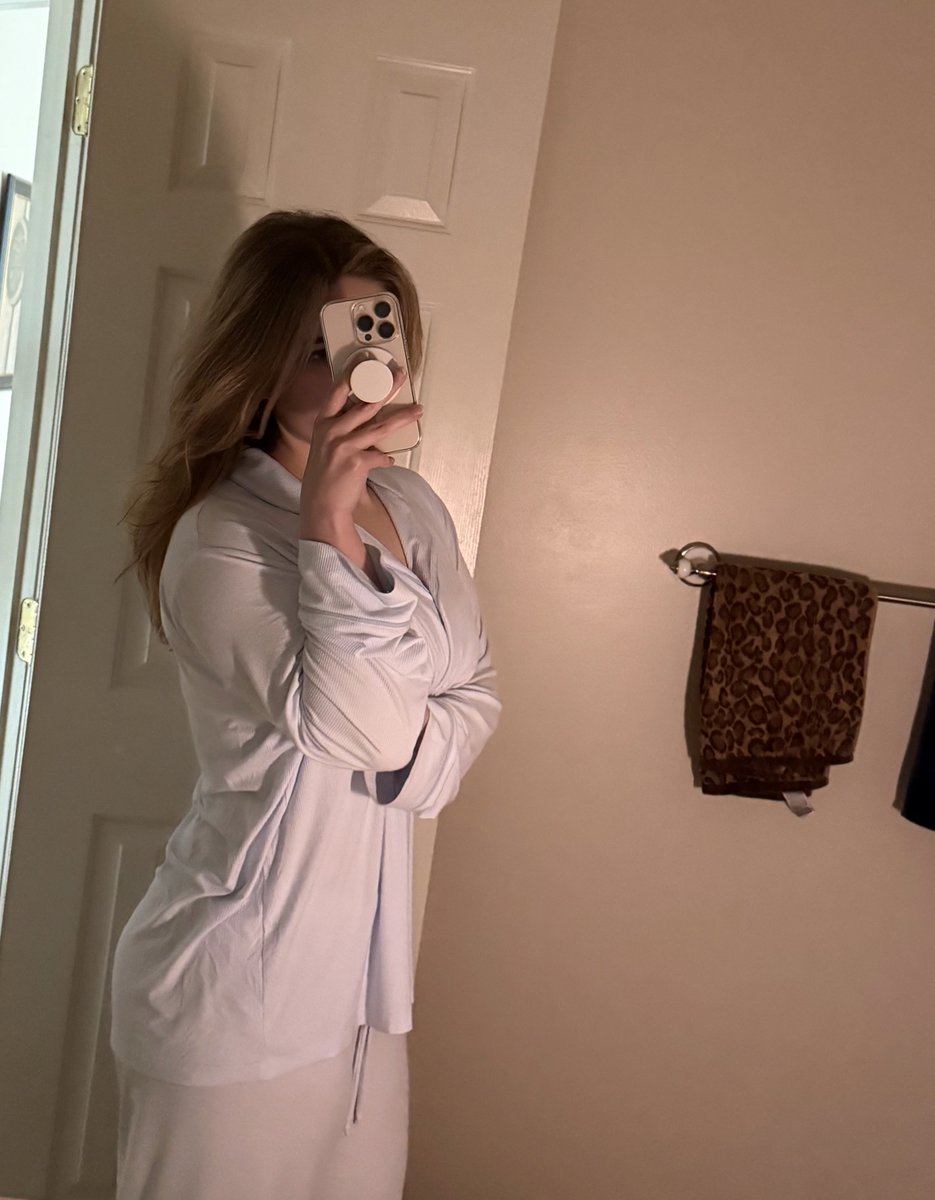 thesoloqt's tweet image. I live in Skims pjs ngl