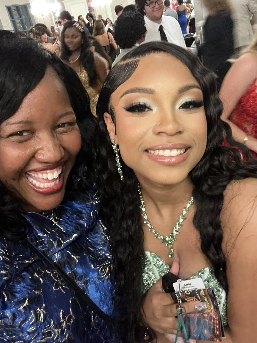 Dr. Primrose Cameron (@primroseonair) on Twitter photo So excited for who they are and who they will become………Sisters Build Network for Girls, Inc. MAN Up Mentoring parents and families congratulations on a job well done❤️
<a href="/delandbulldogs/">DeLand High Bulldogs</a> thank you for our partnership as we inspire our youth towards greatness
#mentoringmatters So excited for who they are and who they will become………Sisters Build Network for Girls, Inc. MAN Up Mentoring parents and families congratulations on a job well done❤️
<a href="/delandbulldogs/">DeLand High Bulldogs</a> thank you for our partnership as we inspire our youth towards greatness
#mentoringmatters
