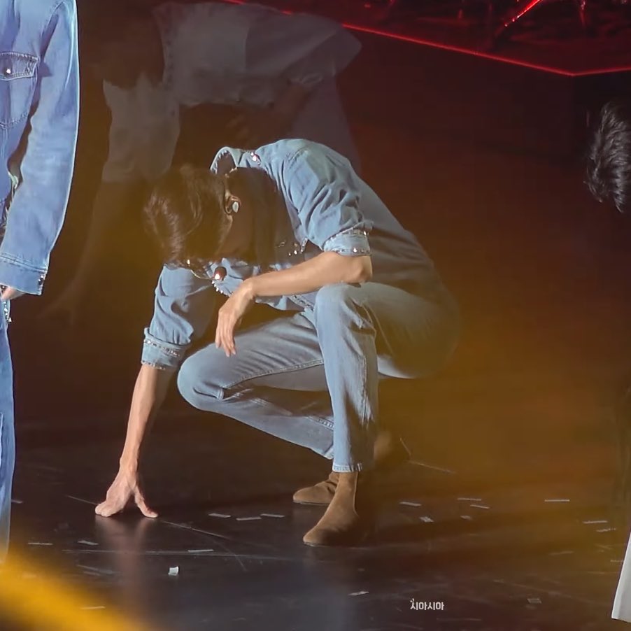 손 짚을때 항상 저렇게 하시는구나 신기허다