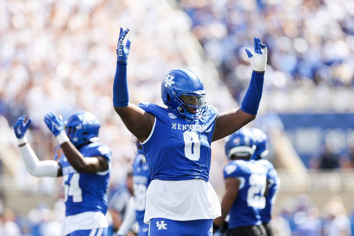 BillsMusee's tweet image. Deone Walker in 2023:
- 55 tackles
- 12.5 TFL
- 7.5 sacks
- 8 QB hurries
- 2 PBUs
Dawg 🔥🔥🔥
