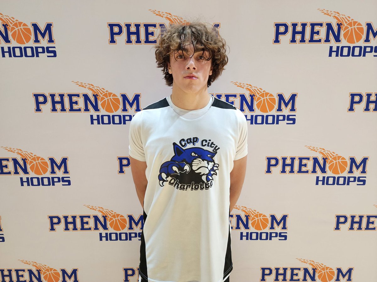 6’1 2026 Thanasi Papazis has been having a productive spring. Has consistently showcased his ability to create plays off the bounce, get into the paint where he routinely makes quality reads whether finishing or finding others. 
<a href="/ThanasiPapazis/">Thanasi Papazis</a> <a href="/Cap_CityCLT/">Coach Cam</a> #PhenomChallenge