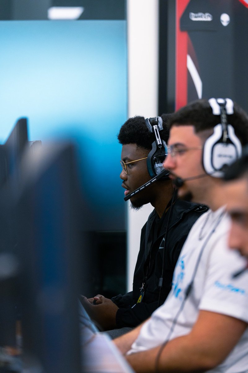FiveFears (@fivefears) on Twitter photo 6-1 in the SND to bring the series to 1-1 <a href="/NiumFPS/">nium</a> 😈 6-1 in the SND to bring the series to 1-1 <a href="/NiumFPS/">nium</a> 😈