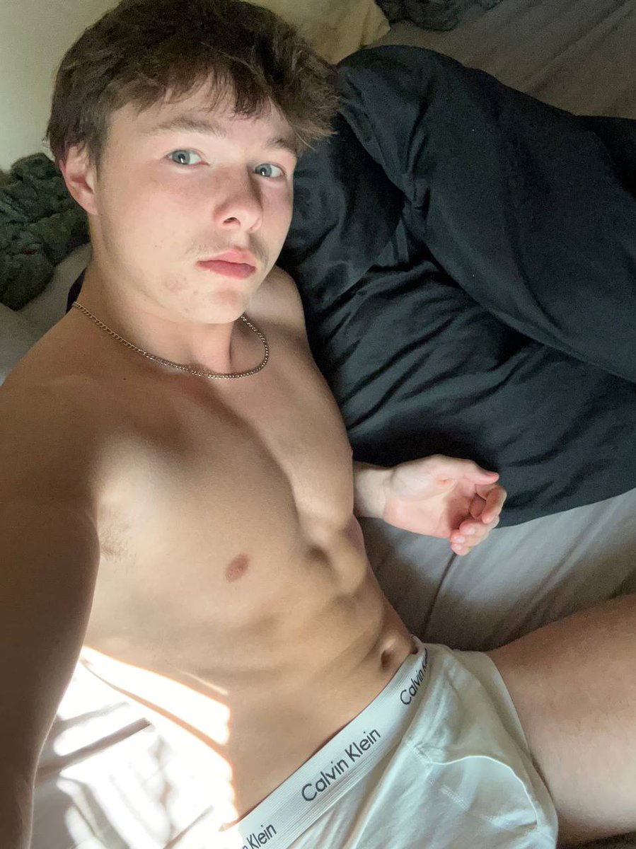 PlayboyJackOF's tweet photo. Still in bed. Still hotter than your gym crush.
🔁 RT if you agree.
#NSFWBait #MorningProblem #ThirstTrapPosting #Chudai https://t.co/KWsMlwmaqY