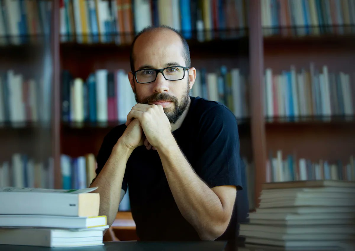 Julio Rodríguez, PhD | Diagnóstico Genético (@bitacorabeagle) on Twitter photo El jugar es la conducta que "encontró" la evolución para que aprendamos a ser; para que entendamos el mundo que nos rodea, a nosotros mismos y a los demás; para desarrollar la inteligencia, la habilidad social y la creatividad
<a href="/Diana_Oliver/">Diana Oliver</a> <a href="/PlataformaEdit/">Plataforma Editorial</a> elpais.com/mamas-papas/ex… El jugar es la conducta que "encontró" la evolución para que aprendamos a ser; para que entendamos el mundo que nos rodea, a nosotros mismos y a los demás; para desarrollar la inteligencia, la habilidad social y la creatividad
<a href="/Diana_Oliver/">Diana Oliver</a> <a href="/PlataformaEdit/">Plataforma Editorial</a> elpais.com/mamas-papas/ex…