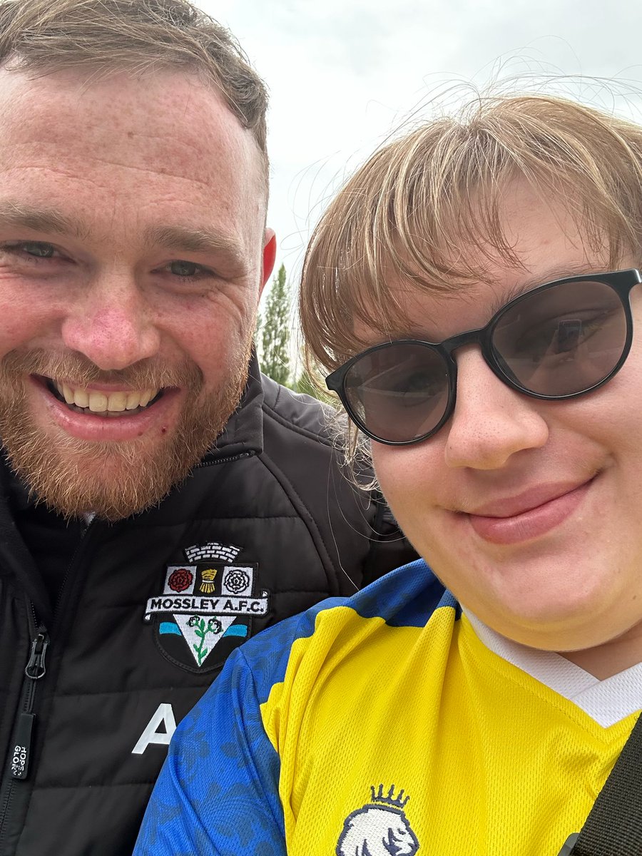 KazAstle1978's tweet photo. @davidfish01 mr boss man 🖤🤍 @alexcraddock08 🖤🤍 &amp; @chloe_hampsonx 🖤🤍 thank you so so much for your love and time yesterday best day with best memories 🖤🤍 https://t.co/QL4y8C3tLm