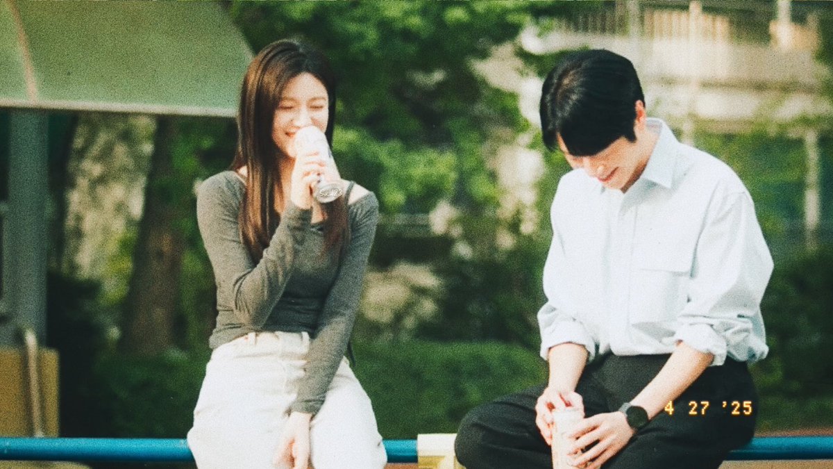 sn123_tale's tweet image. #ResidentPlaybook
이제 마음이 떠났나 보다.
아닌데요, 아직 유효합니다.
제가, 좋아해도 돼요?
_도원이영🌿📷