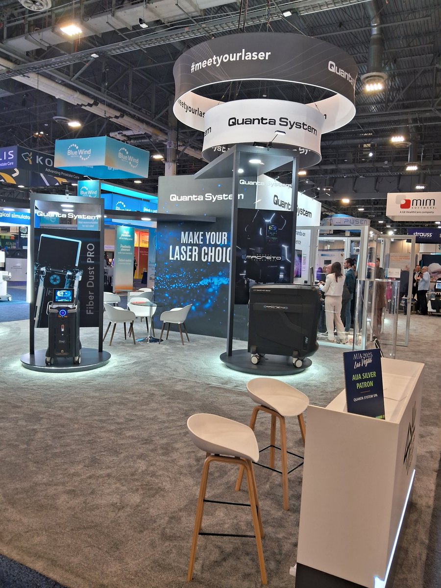 JDPE2025's tweet image. 👋 ¡Urólogos!
¿Enucleación prostática con láser ✨ y cáncer de próstata 🩺?
En XL1 tenemos la tecnología de vanguardia.
Nos vemos en Las Vegas 🎰 en el AUA 2025 (25-28 abril).

Stands Quanta System y Focal ONE.

#AUA2025 #Urología #CirugíaLáser #ProstateCancer #Urology