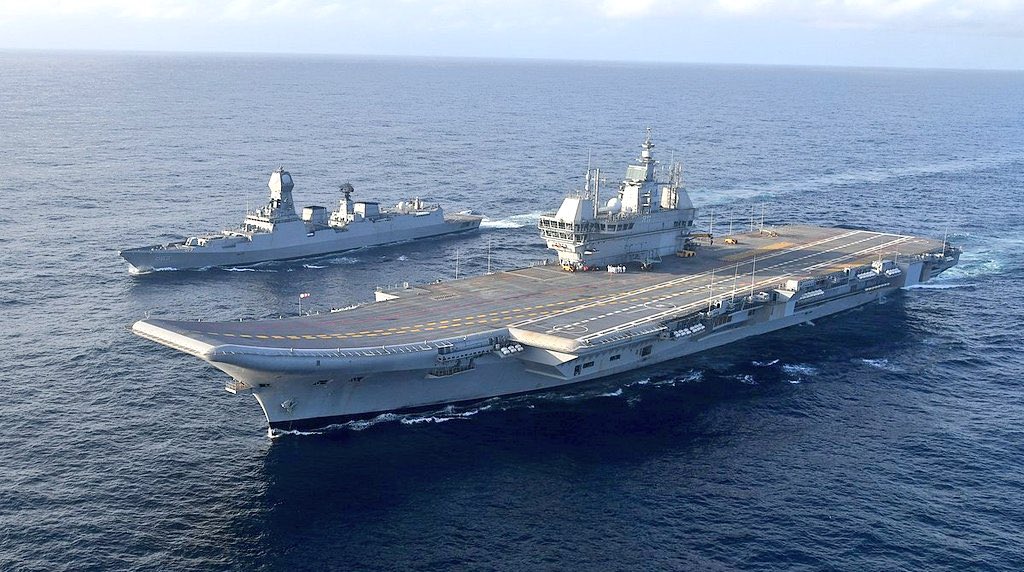 TruthSocietyNet's tweet photo. 🚨BREAKING

Indian Navy’s aircraft carrier INS Vikrant has been pulled back and is docked at the INS Kadamba naval base in Karwar, Karnataka.

Satellite imagery dated April 26 confirms its presence at the port.

#IndiaPakistan #Pakistan #IndianNavy #IndianArmy #PakistanArmy #INS https://t.co/qYr4XFd0qA