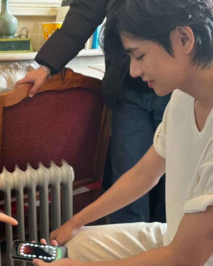 Taehyungimpact's tweet photo. CUTIE 🥹 https://t.co/SR7pnM7x9b