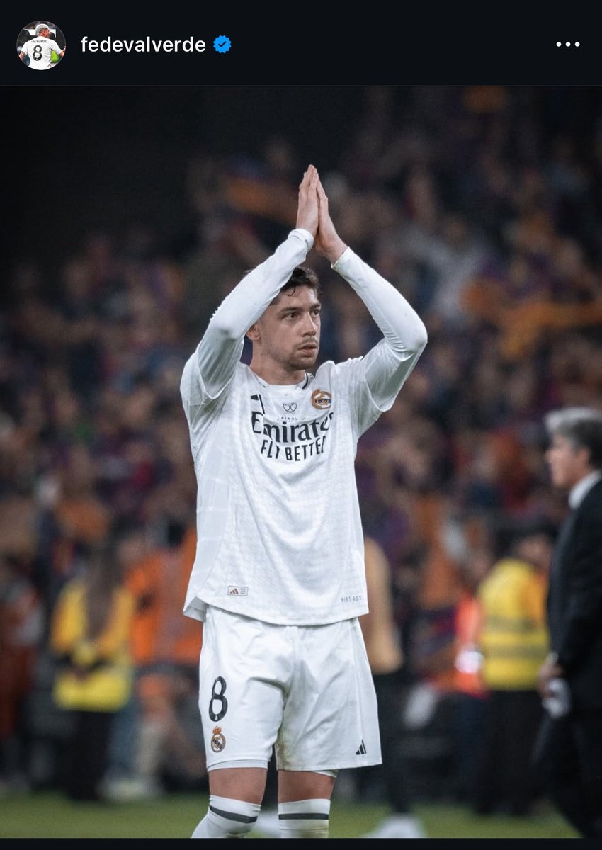Blancaremontada's tweet photo. 🗣️ Fede Valverde: "Me entristece, me genera bronca, impotencia, está siendo un año complicado, física y mentalmente muy duro, pero un día fui claro; 'hasta que no me den más las piernas'. Este club no merece menos, volveremos por el respeto que merece el Real Madrid". https://t.co/VuxEGwsRLy