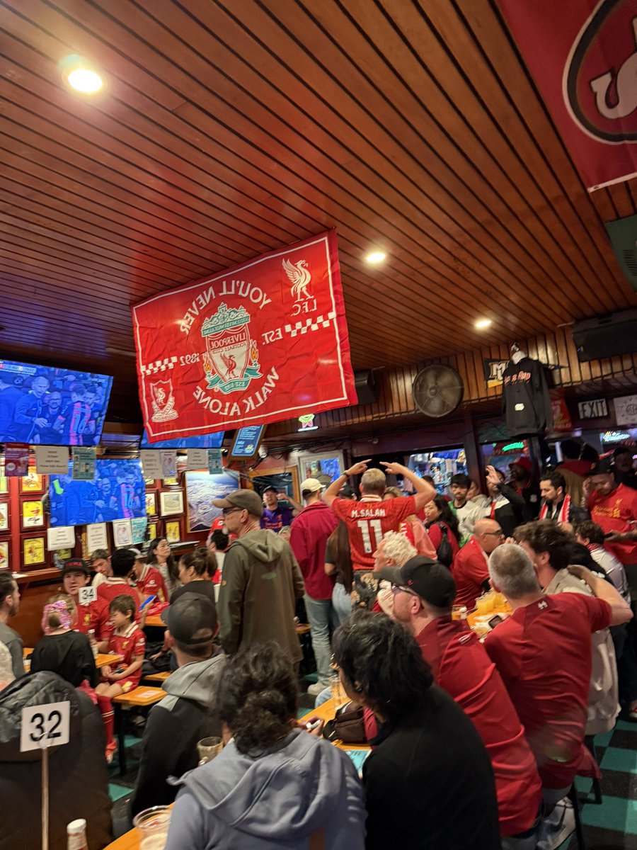 AdamBaker6's tweet photo. San Fran  Liverpool bar. https://t.co/H3WlyQFiaI