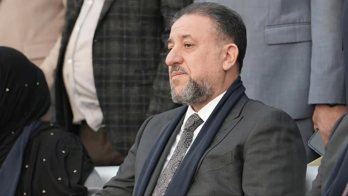 خنجر الغدر والخيانه

من حرامي الابقار بحكم ابن صبحة

الى حرامي برتبة سياسي بحكم الديمقراطية 

ومازال السياسي السني مشترك بالعملية السياسية وبنفس الوقت يخطط لنسفها للعوده لديكتاتورية فهذا تاريخهم. 

#حاكموا_خميس_الخنجر