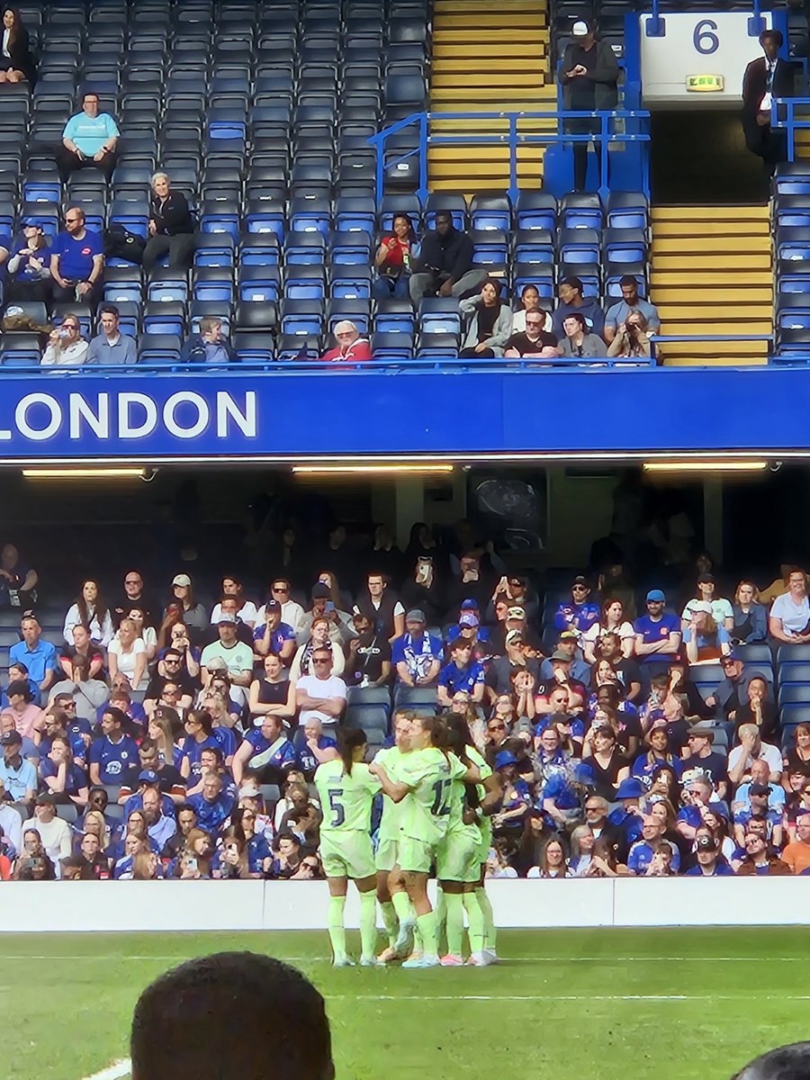 raisadesigns's tweet photo. After nearly two decades of being a cule, I finally got to witness one of the Barcelona teams play 🥹

And on to the final 🙏 a great day to be a cule! 

Hope to see a match at our home stadium someday soon ❤️💙 Visca El Barça 

#ChelseaBarça #fcblive #fcbarcelona https://t.co/LW67vswl3K