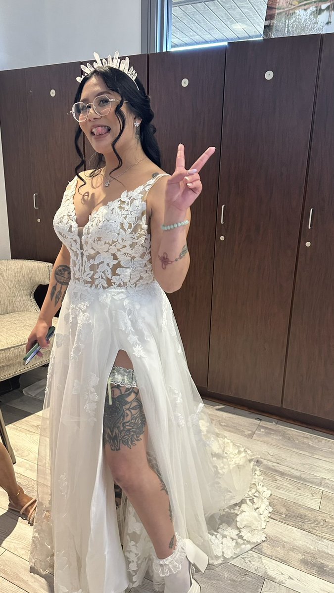 jadeeyyd's tweet photo. Can’t believe it’s been a week since Danny and i got married. We’ve waited for this moment for a very long time! I can officially say I’m a Mrs and a wifey 💍 https://t.co/I2orqm6hRJ