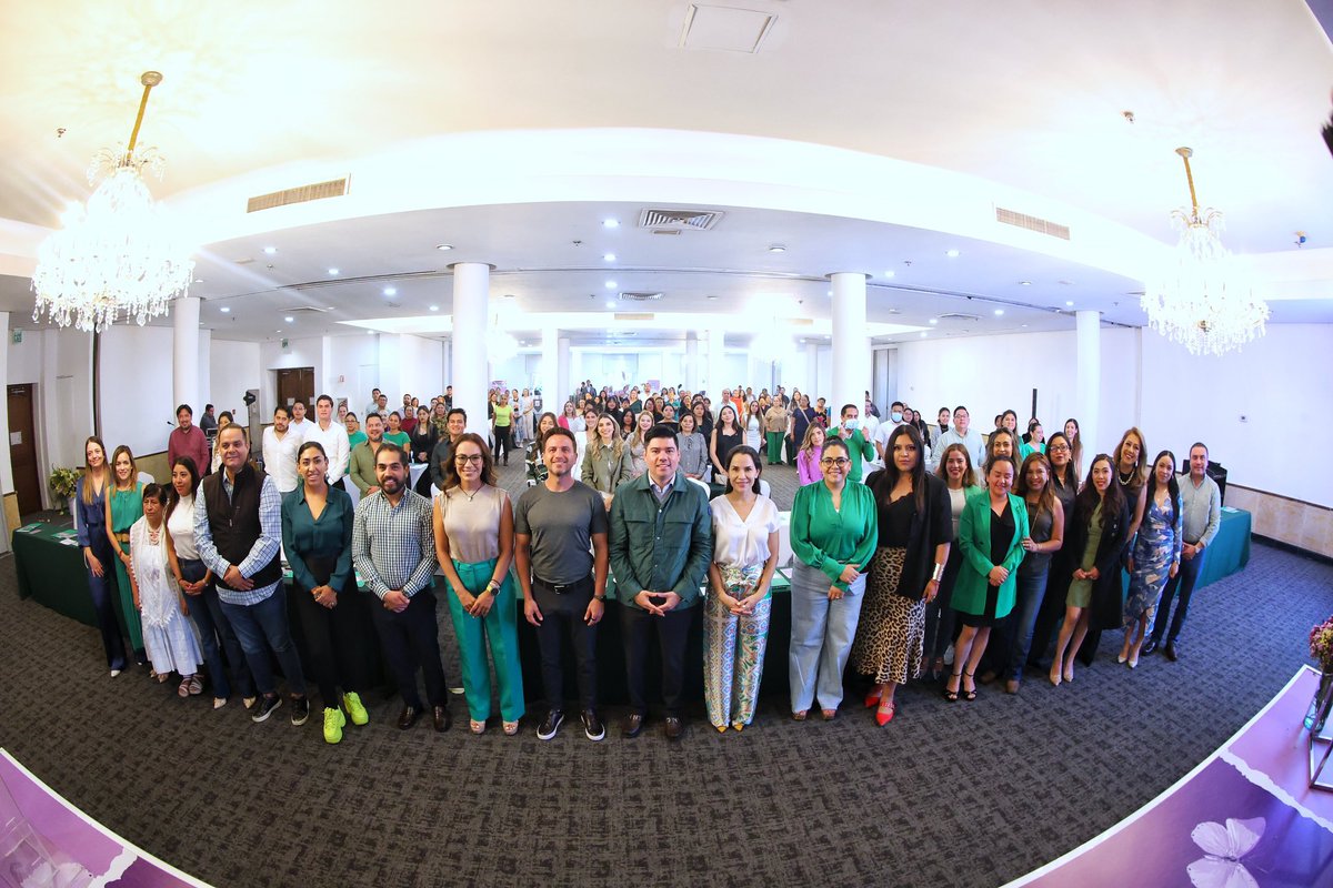 Estuve presente en el taller organizado por el <a href="/PVEM_Puebla/">Partido Verde Puebla</a>:

“Mujeres en la Política: Participación, Empoderamiento y Desafíos ante la Violencia de Género”.
Reconozco y celebro el papel fundamental de las mujeres en la construcción de una política más justa, equitativa y