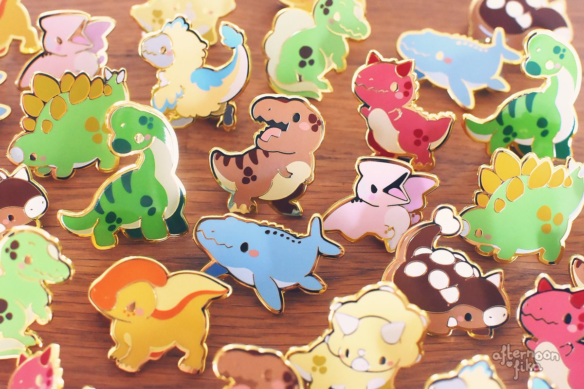 floofyfluff's tweet image. I made little prehistoric pals pins! 🦖🦕