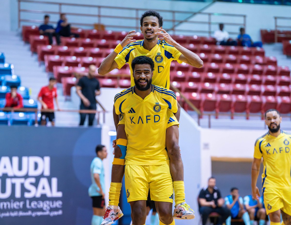 ⚽ || إلى النهاااااااائي 🤩
أبطال صالات #النصر يتأهلون لنهائي الدوري بعد فوز كبير على القادسية 👏

مبروووك يا نجوم 🔥💛
#رياضات_النصر_المختلفة