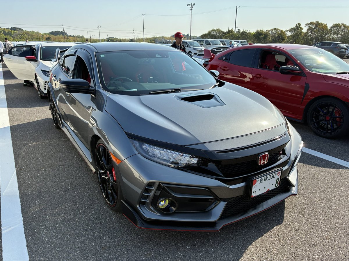 taka210HB's tweet image. 鈴鹿オフご参加の方お疲れ様でした🙇🏻‍♂️
昨年の富山オフに続いて2回目の大規模オフ、今回はパレードランがあったり、レースが併催なこともあり、非常に楽しく過ごせました😊
同じ鳥取から来たやなさん、最後に話しかけてくださった広島の白FK8の方、ありがとうございました😊
来年も参加したいですね😊