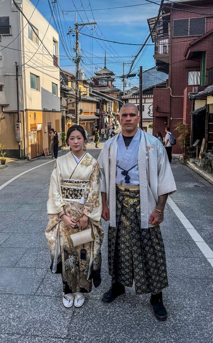 MMArena_'s tweet photo. Alex Pereira 🇧🇷 est actuellement au Japon 📍 https://t.co/uDAJHUrc65