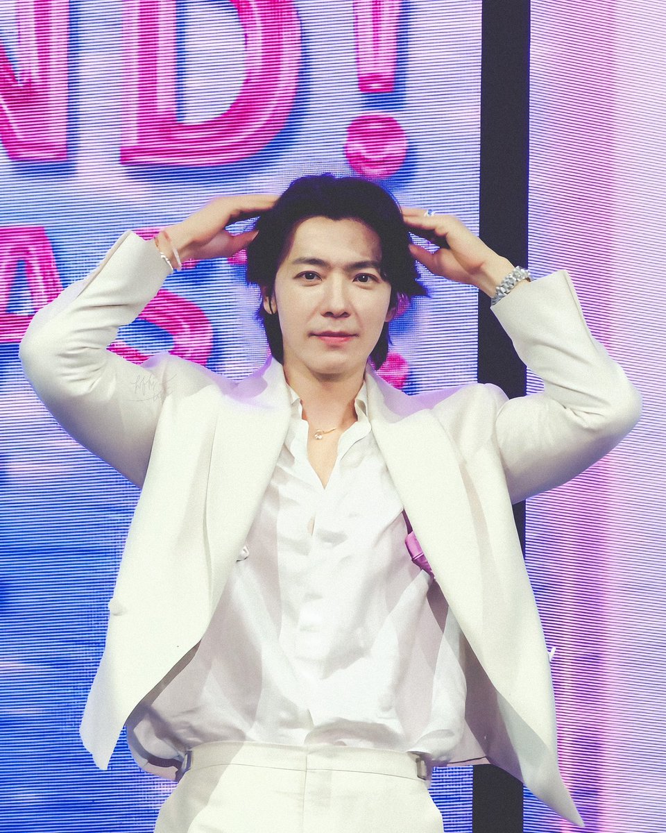 kekeFromTaiwan's tweet photo. 20250427
2025 DONGHAE FANCON EAST COAST : WAVE in TAIPEI

(ʋ •ﻌ• ʋ)

#동해 #DONGHAE
#슈퍼주니어DnE #SuperJuniorDnE
#EAST_COAST_WAVE https://t.co/raqbklfEJe