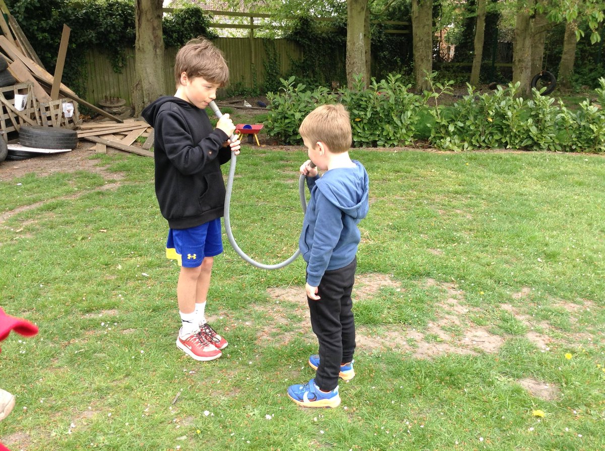 NorthDuffieldSc's tweet image. Painting with water, cooking with mud, sledging on grass, experimenting with loose parts - there’s always something for everyone to do at lunchtimes in our inclusive @OPAL_CIC play zones. #PlanForPlay