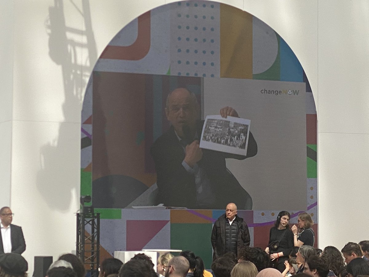 Comment reprendre en main notre avenir ? Comment gagner quelques batailles cruciales sur le front du climat &amp; du pouvoir d’achat ? 

Merci à #ChangeNow2025 pour ce très beau débat avec Valérie Masson-Delmotte, Cyril Dion, Chloé Pahud et Axel Dauchez.

#UnisOnPeutGagner 👍💪