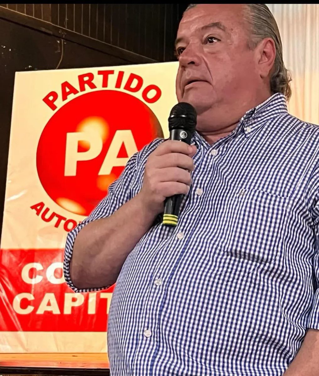 Con profundo dolor. 
Recibí esta madrugada la triste noticia de que minguito había fallecido. Te voy a extrañar. Le deseo mucha fuerza tu flia. Especialmente a selva
Voy a quedarme con el recuerdo de mil momentos y las mil largas charlas compartidas
Un hasta siempre mingo querido