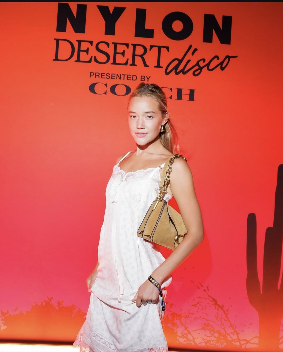 So how do I suit a white dress??