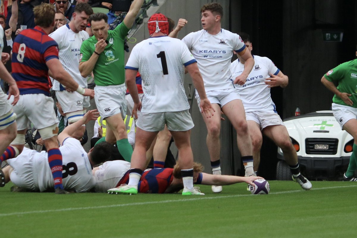 Clontarf Rugby Club (@clontarfrugby) on Twitter photo TRY TIME!
Hugh Cooney stretches over to score 🤘
Clontarf 5 - 0 <a href="/CorkConRugbyFC/">Cork Constitution</a>
#WhoAreWe #ClontarfRugby #EnergiaAIL TRY TIME!
Hugh Cooney stretches over to score 🤘
Clontarf 5 - 0 <a href="/CorkConRugbyFC/">Cork Constitution</a>
#WhoAreWe #ClontarfRugby #EnergiaAIL