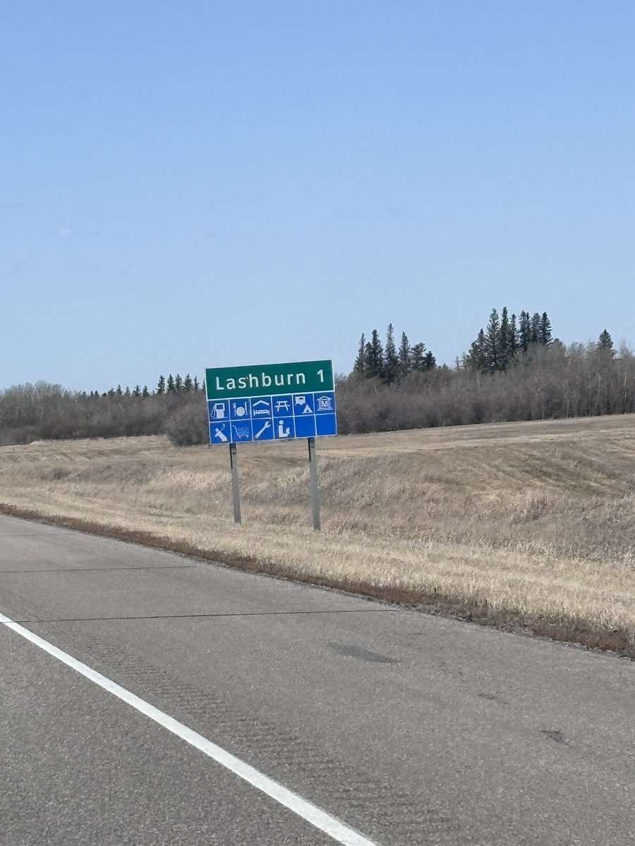 Hey <a href="/MondayNooner/">Monday Nooner</a> how to we get the government to add a Sr. Square to the town signs show pride in senior hockey in Sask.  how cool would that be