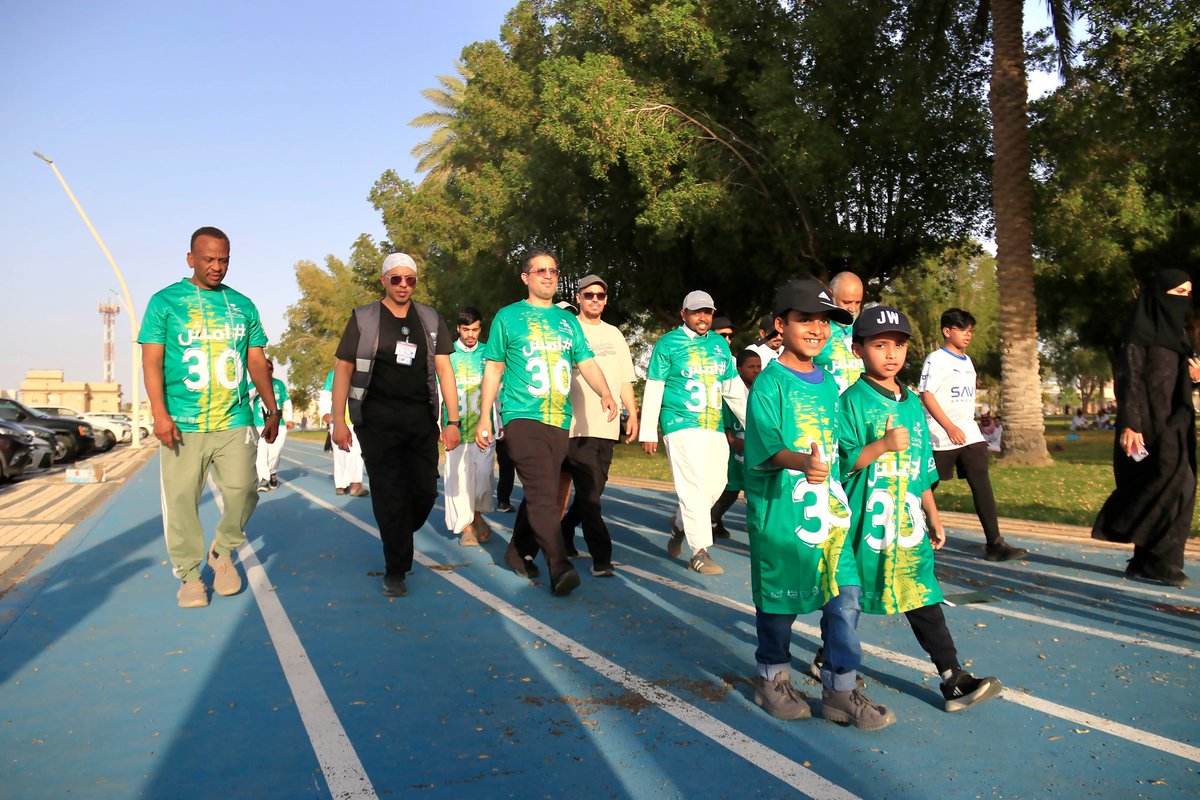 شارك فريق مشاة عنيزة النسائي بالمبادرة الوطنية والتي نظمتها وزارة الصحة <a href="/SaudiMOH/">وزارة الصحة السعودية</a> #امش30 
ضمن جهود المملكة في تعزيز الصحة ونشر ثفافة المشي وذلك بمشاركة مستشفى الملك سعود وعدد من القطاعات.

#عنيزة