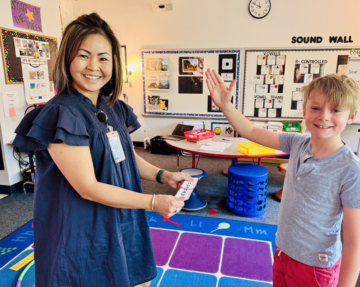 MDNobleNews's tweet photo. During our syllable division lesson, we karate chopped our syllables and sorted them into Open, Closed, and Magic E hoops. ⁦@MDNobleNews⁩ ⁦@mdhippos⁩ #fccps ⁦@IMSEOG⁩ https://t.co/vnlWeb6Abn