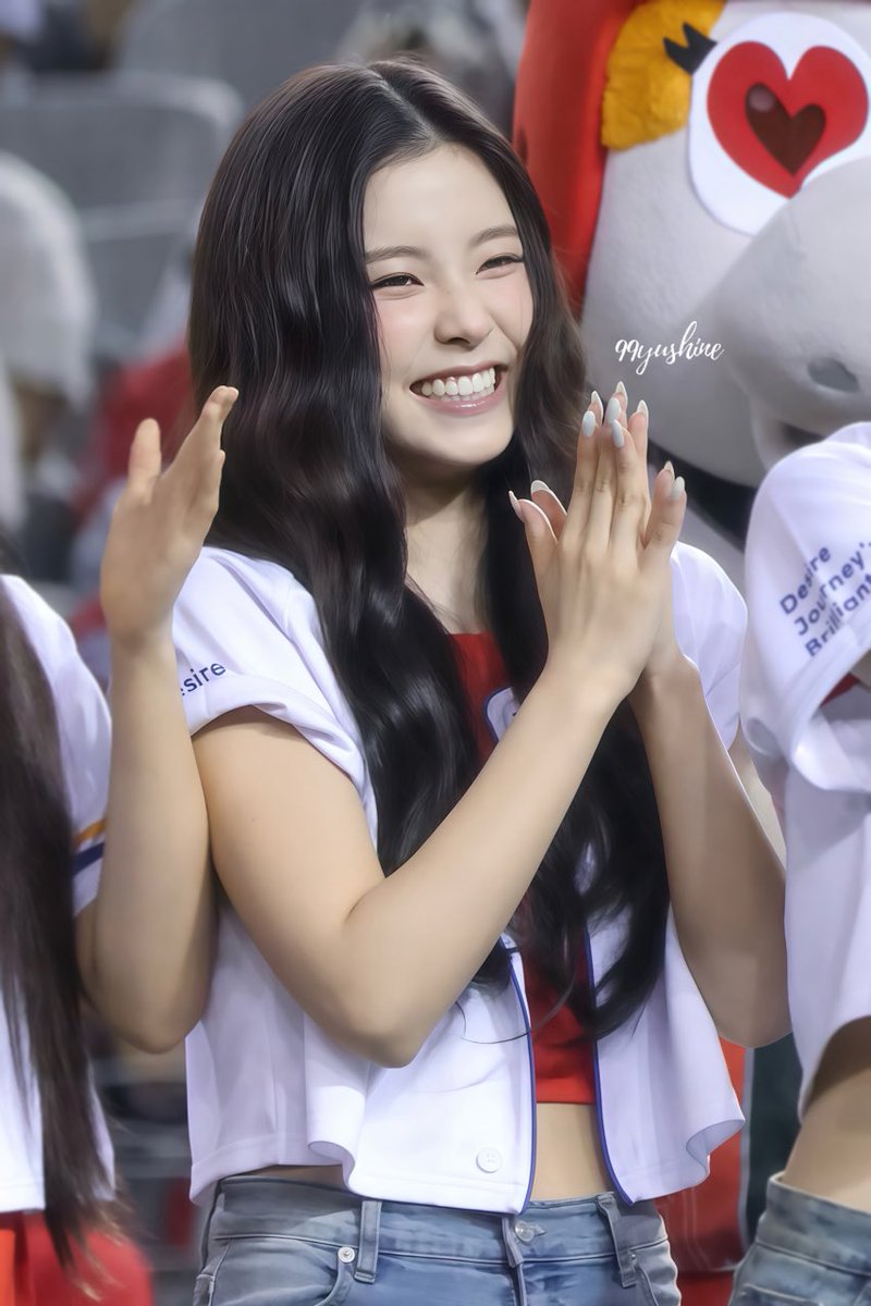 250427 Taipei Dome

#NMIXX #엔믹스 #규진