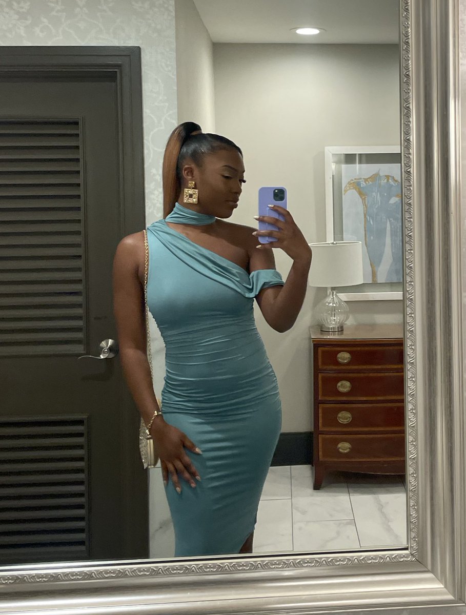 Allboutchan's tweet image. Wedding tings #igsawitfirst☺️