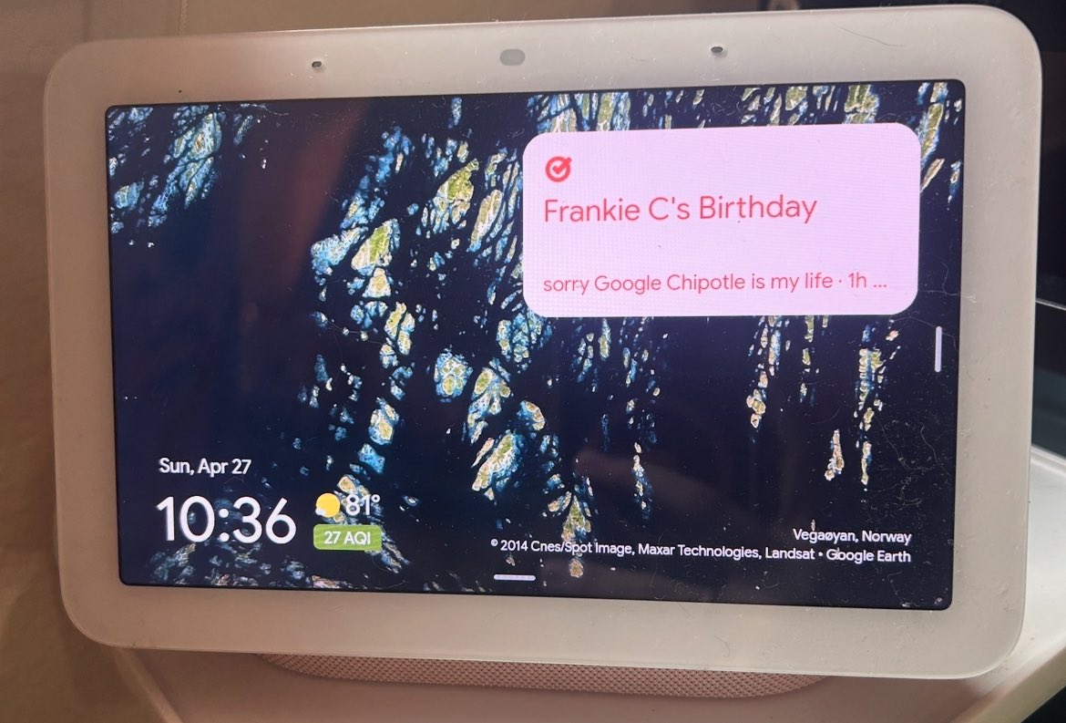 When <a href="/wick589/">Wick589</a> has <a href="/Frankie_Candles/">Frankie Candles</a> birthday in his Google notifications 😆
Happy birthday Frankie! 🕯️